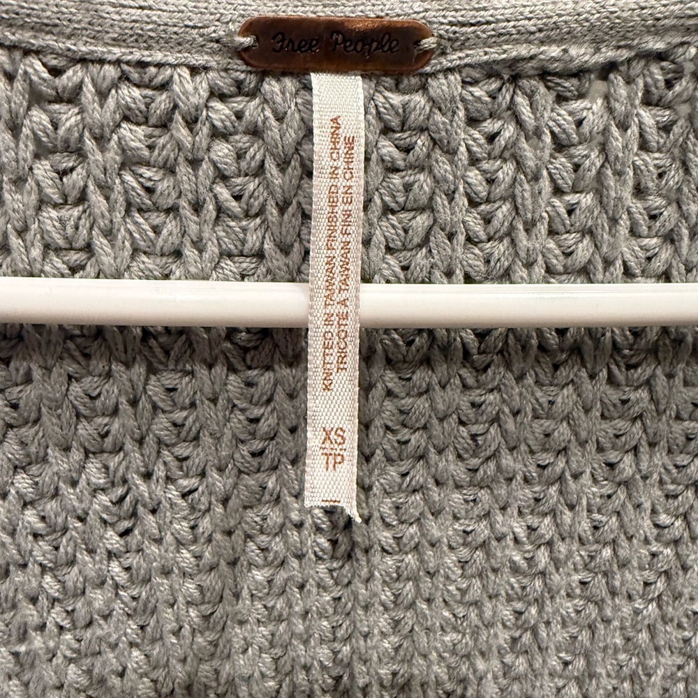 XS Free People Gray Knit Cardigan - Picture 4 of 6